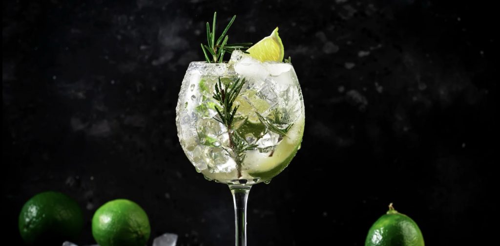 Whose Idea It Was to Mix Gin and Tonic